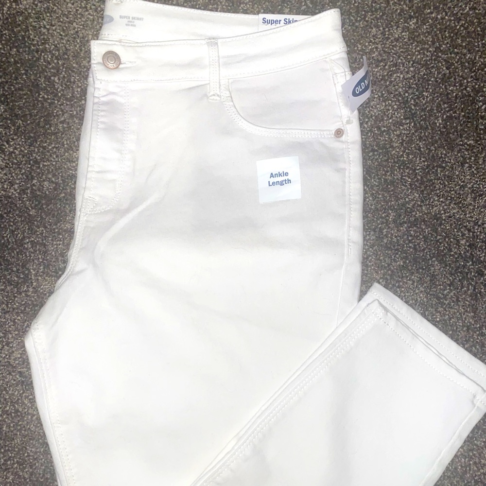 Old Navy super skinny size 16